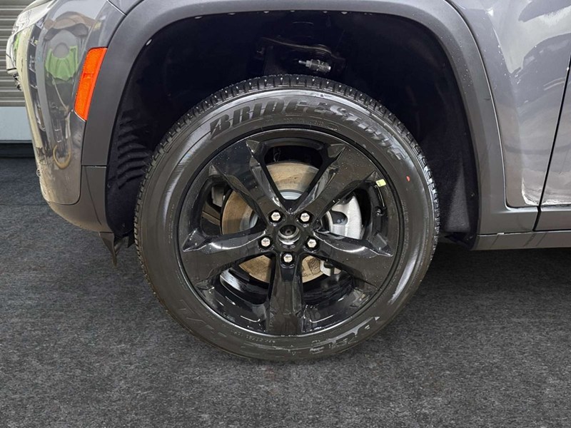 2026 Jeep Grand Cherokee L Altitude 4x4