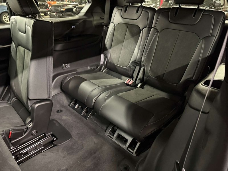 2026 Jeep Grand Cherokee L Altitude 4x4