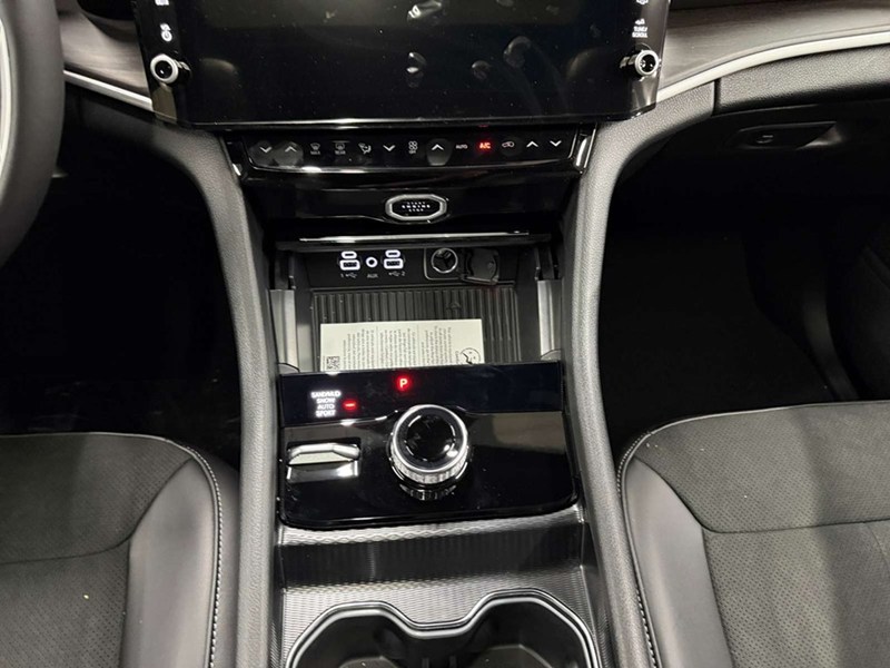 2026 Jeep Grand Cherokee L Altitude 4x4