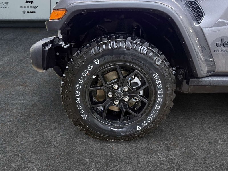 2026 Jeep Gladiator Willys 4x4 V6