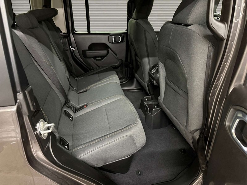 2026 Jeep Gladiator Willys 4x4 V6