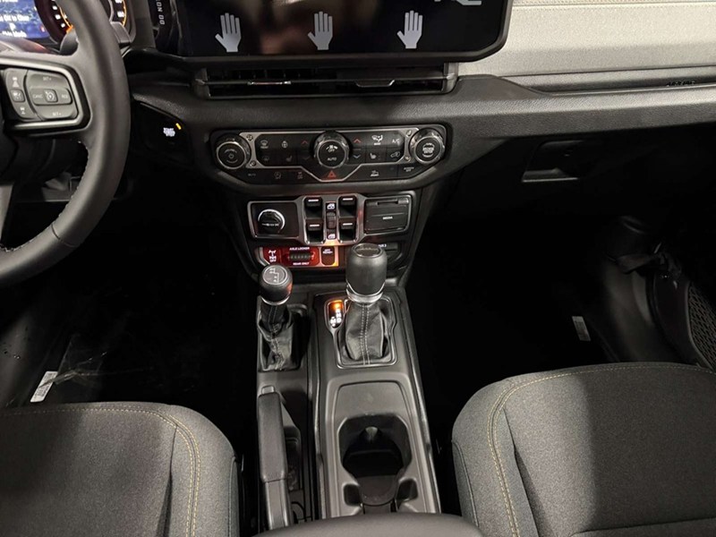 2026 Jeep Gladiator Willys 4x4 V6