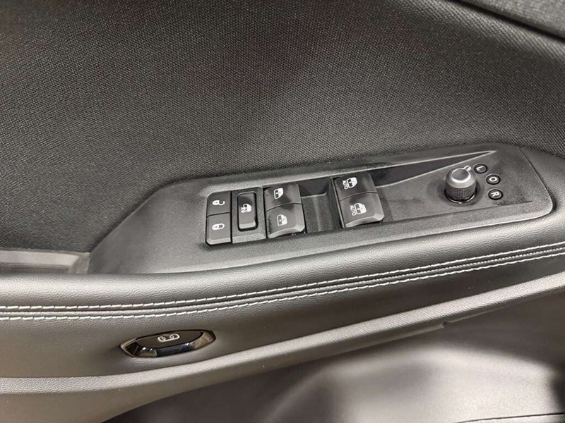 2026 Jeep Cherokee Laredo 4x4 Hybrid