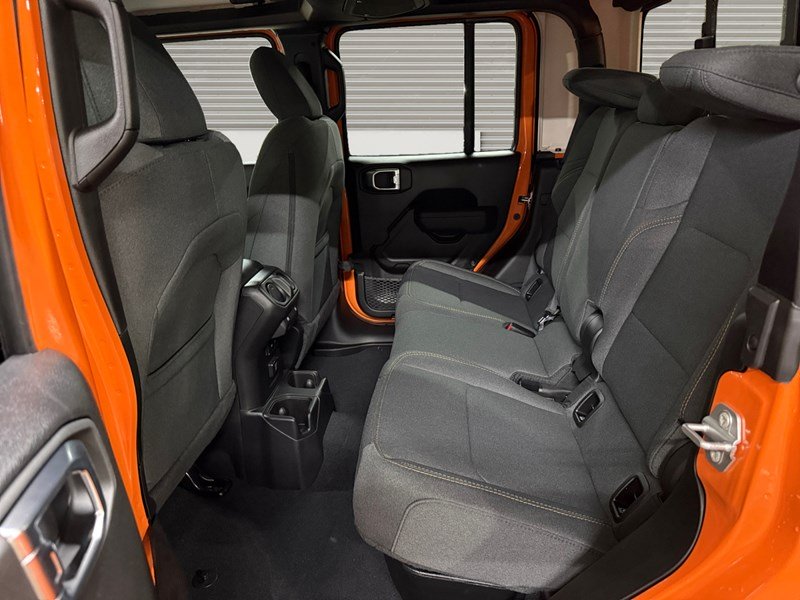 2026 Jeep Gladiator Willys 4x4