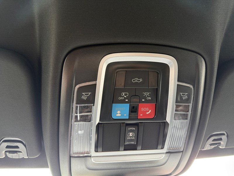 2025 RAM 1500 Big Horn 4x4 Crew Cab 5'7" Box