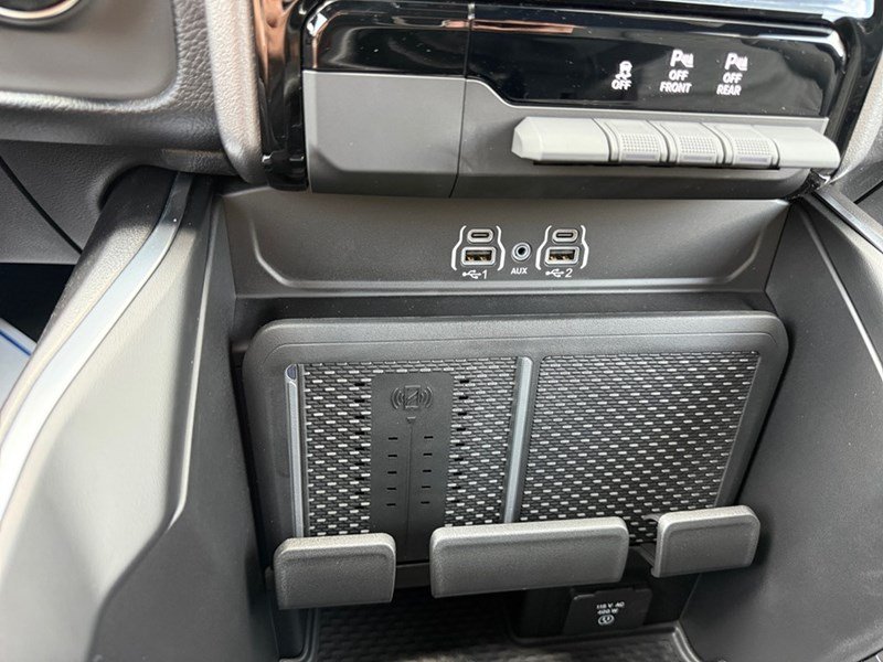 2025 RAM 1500 Big Horn 4x4 Crew Cab 5'7" Box