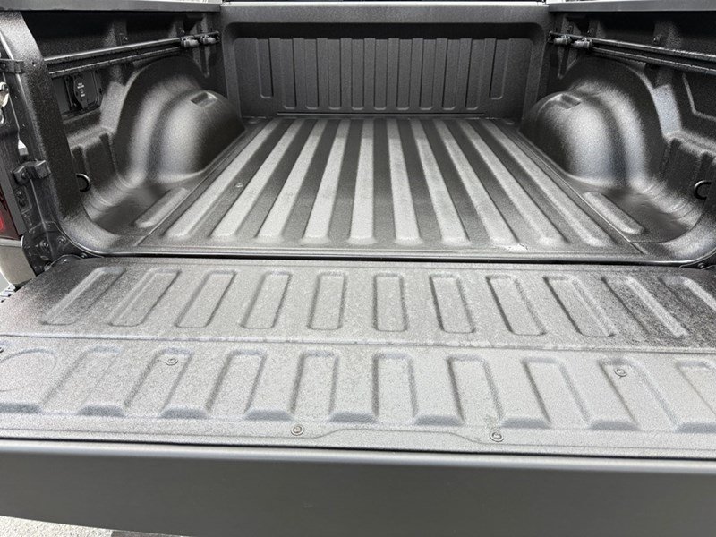 2025 RAM 1500 Big Horn 4x4 Crew Cab 5'7" Box