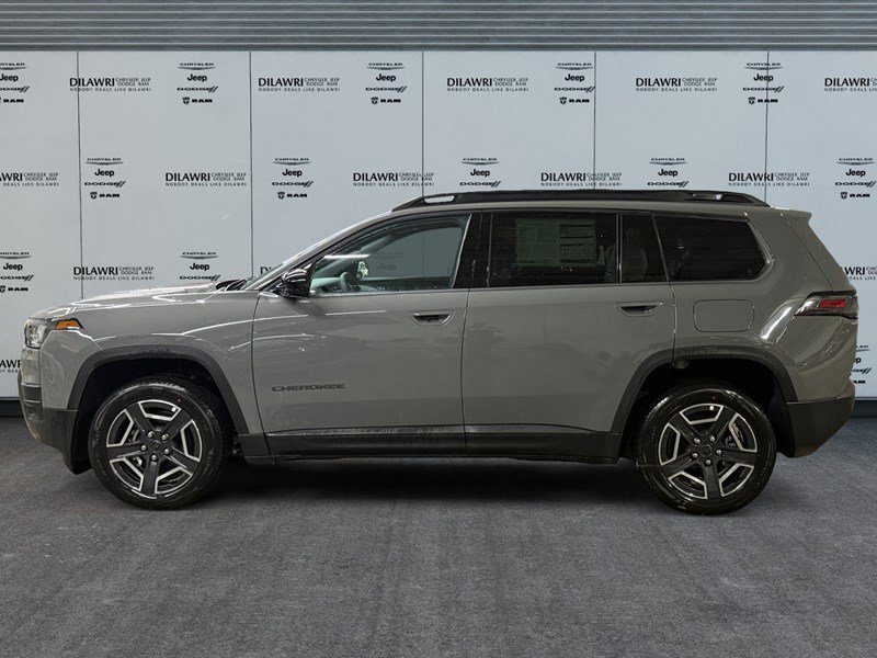 2026 Jeep Cherokee Laredo 4x4