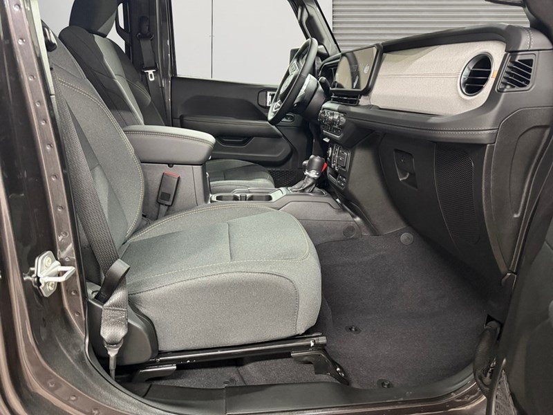 2025 Jeep Wrangler Sahara 4 Door 4x4