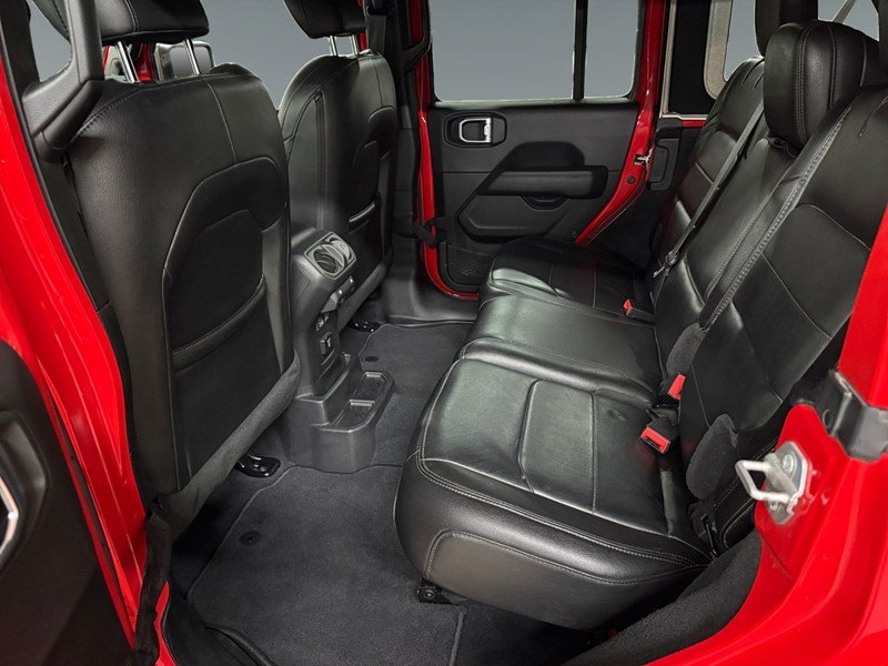 2022 Jeep Wrangler Unlimited Unlimited Sahara Altitude 4x4