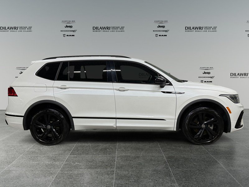 2023 Volkswagen Tiguan Comfortline R-Line Black Edition 4MOTION