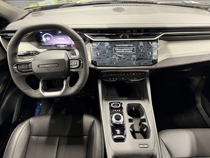 2026 Jeep Cherokee Limited 4x4 Hybrid