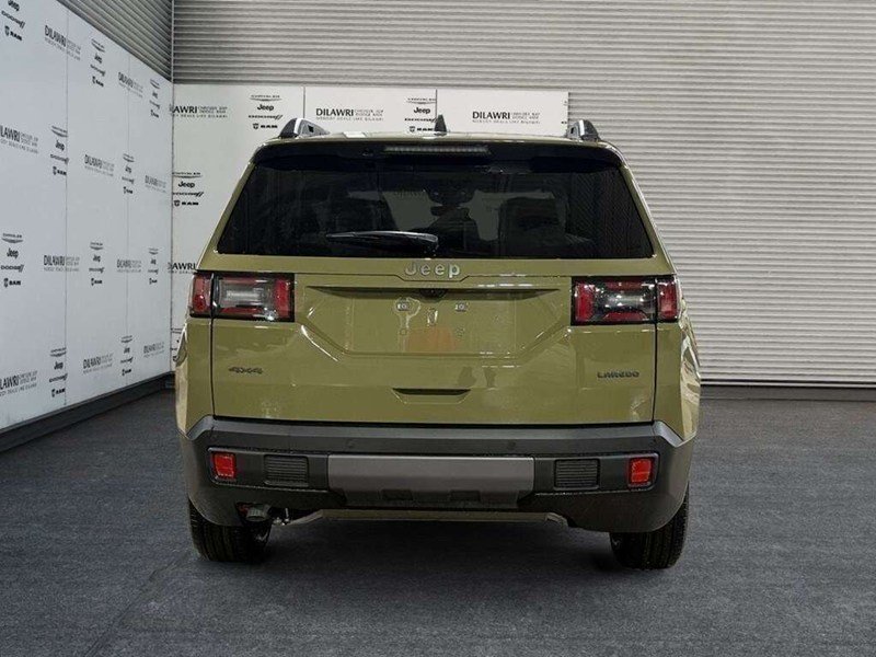 2026 Jeep Cherokee Laredo 4x4 Hybrid