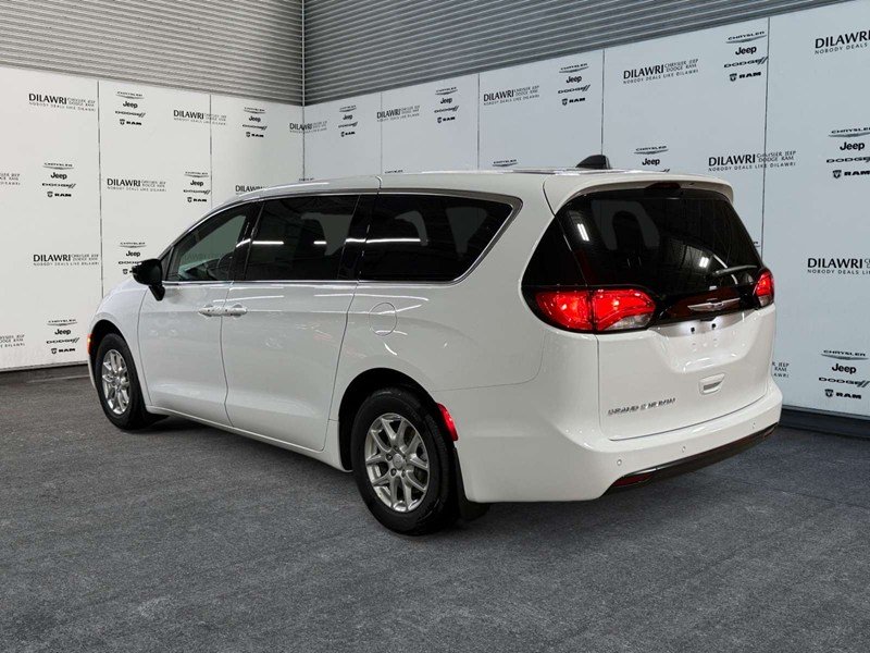 2027 Chrysler Grand Caravan SXT