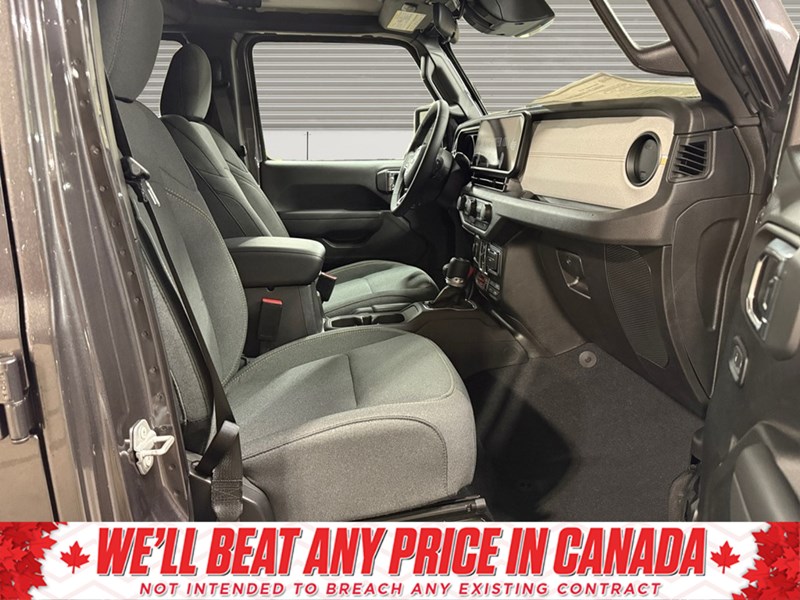 2025 Jeep Wrangler Willys 4 Door 4x4