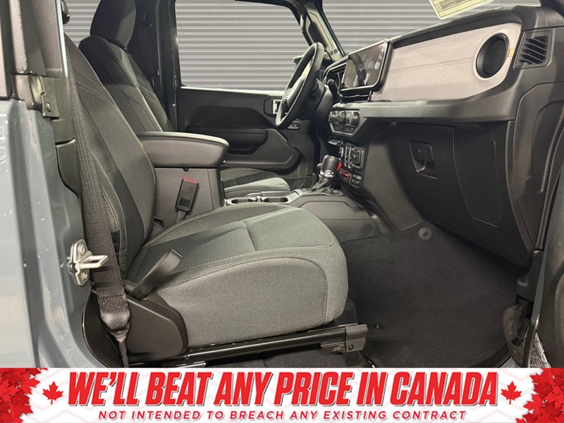 2025 Jeep Wrangler Willys 2 Door 4x4