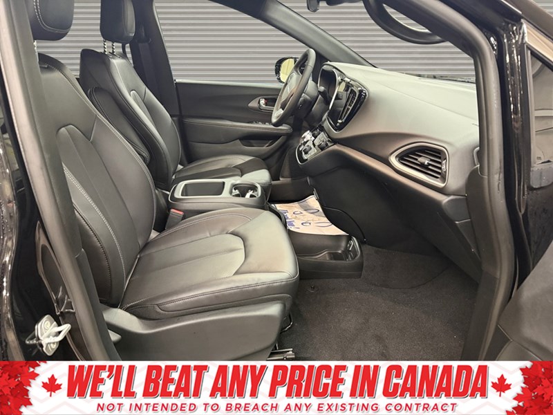 2026 Chrysler Grand Caravan SXT 2WD