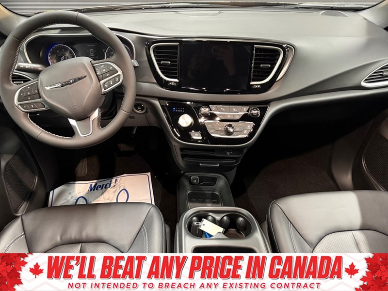 2026 Chrysler Grand Caravan SXT 2WD