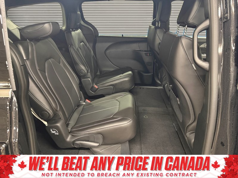 2026 Chrysler Grand Caravan SXT 2WD