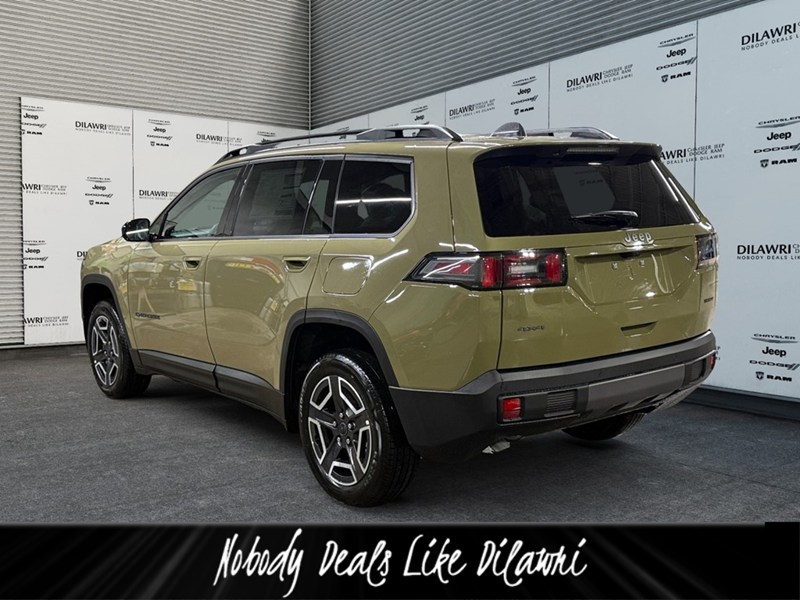 2026 Jeep Cherokee Laredo 4x4 Hybrid