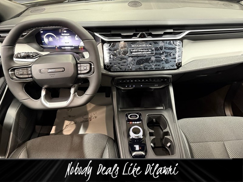 2026 Jeep Cherokee Laredo 4x4 Hybrid