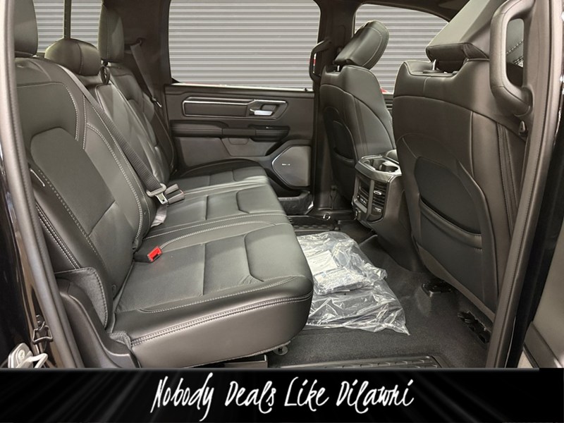 2026 RAM 1500 Sport 4x4 Crew Cab V8 HEMI 5'7" Box