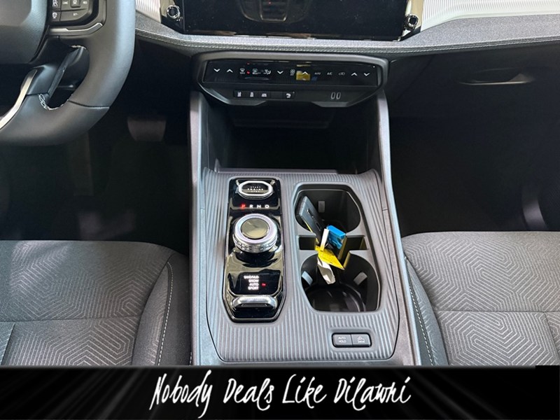 2026 Jeep Cherokee Laredo 4x4 Hybrid