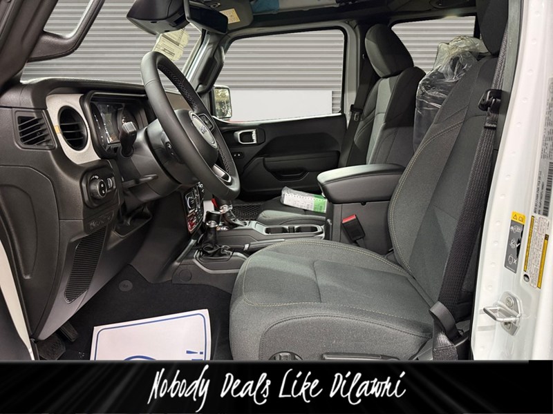2026 Jeep Gladiator Willys 4x4 V6