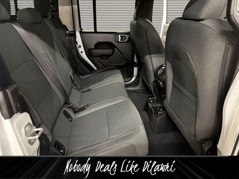 2026 Jeep Gladiator Willys 4x4 V6