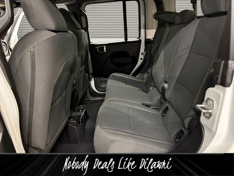 2026 Jeep Gladiator Willys 4x4 V6