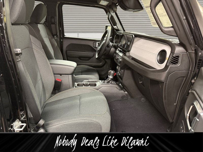 2026 Jeep Gladiator Sport S 4x4 V6