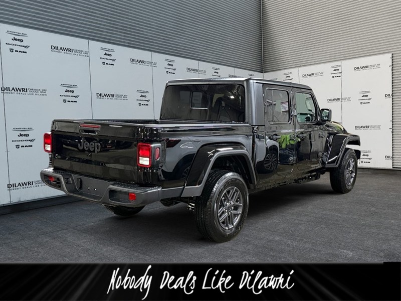 2026 Jeep Gladiator Sport S 4x4 V6