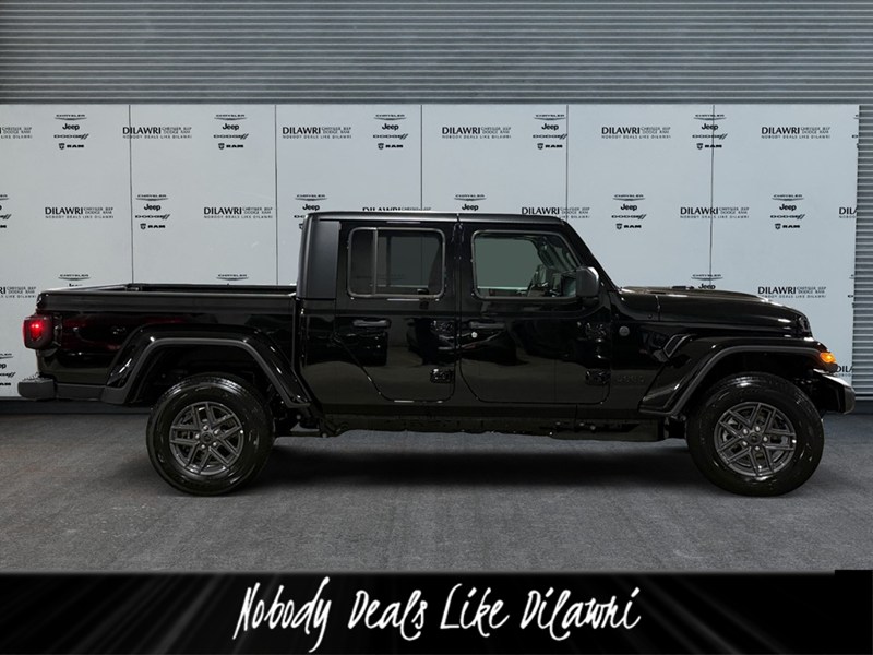 2026 Jeep Gladiator Sport S 4x4 V6