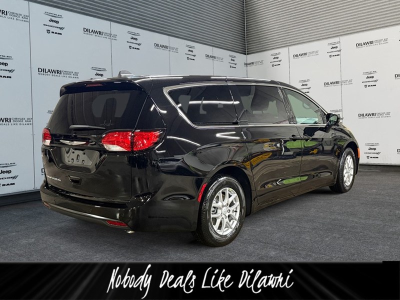 2026 Chrysler Grand Caravan SXT