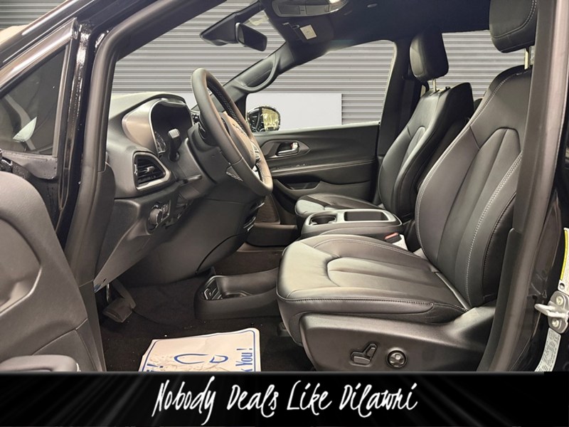 2026 Chrysler Grand Caravan SXT