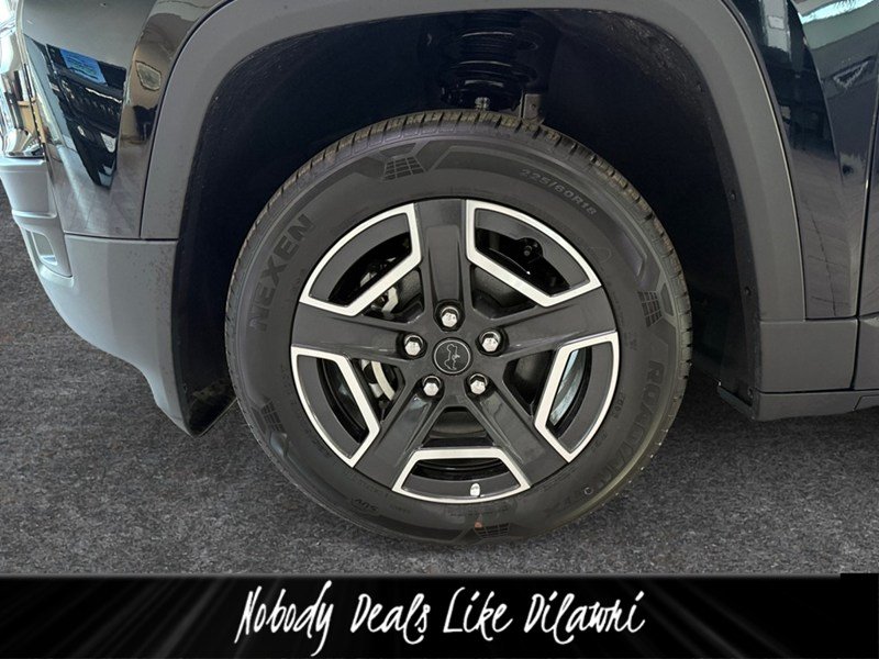 2026 Jeep Cherokee Laredo 4x4 Hybrid