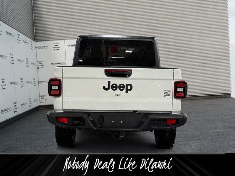 2026 Jeep Gladiator Willys 4x4 V6