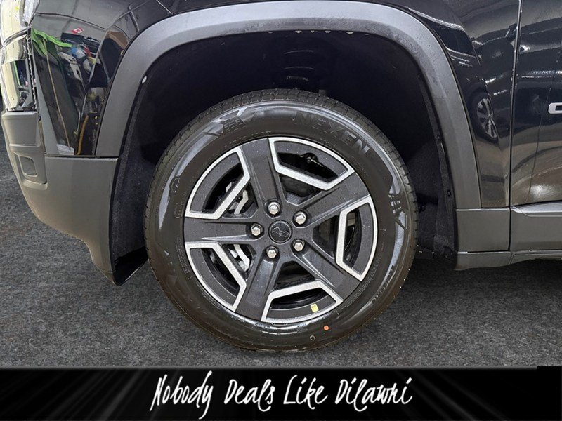 2026 Jeep Cherokee Laredo 4x4 Hybrid