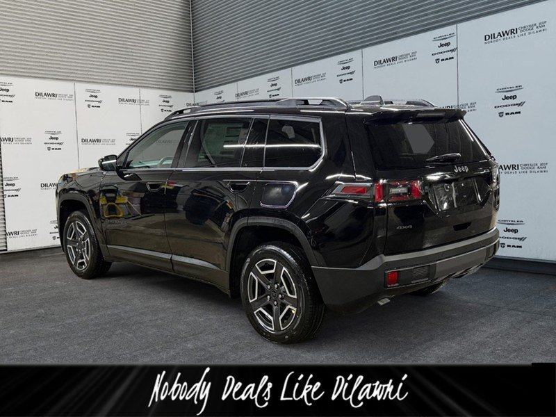 2026 Jeep Cherokee Laredo 4x4 Hybrid