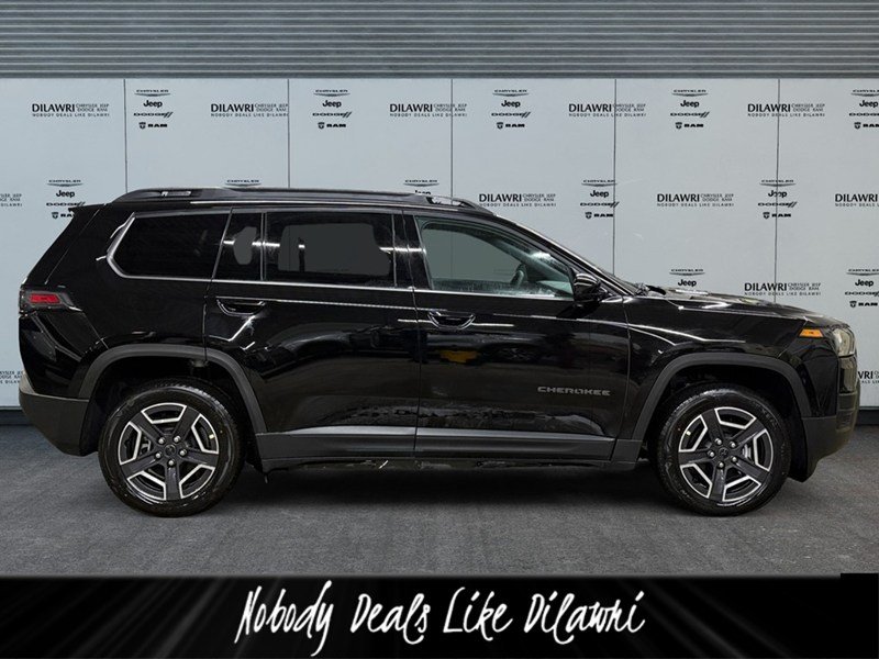 2026 Jeep Cherokee Laredo 4x4 Hybrid