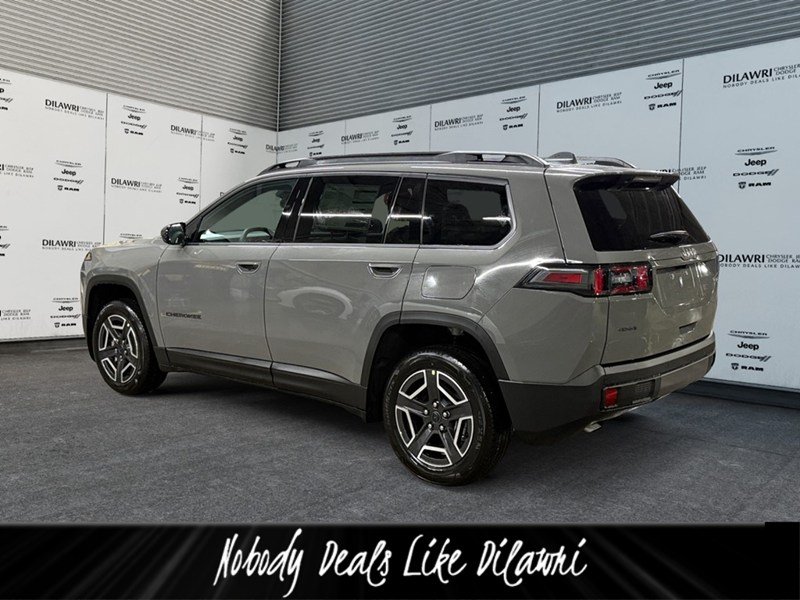 2026 Jeep Cherokee Laredo 4x4 Hybrid