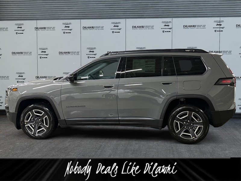 2026 Jeep Cherokee Laredo 4x4 Hybrid