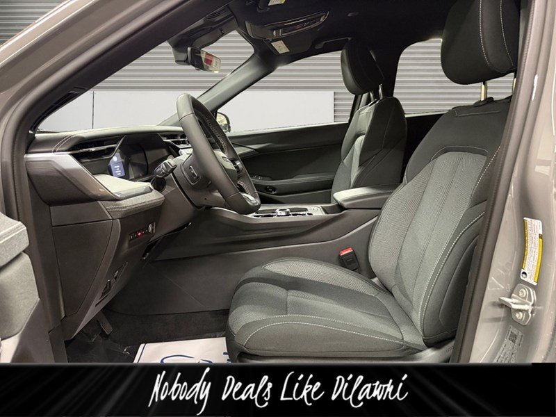 2026 Jeep Cherokee Laredo 4x4 Hybrid