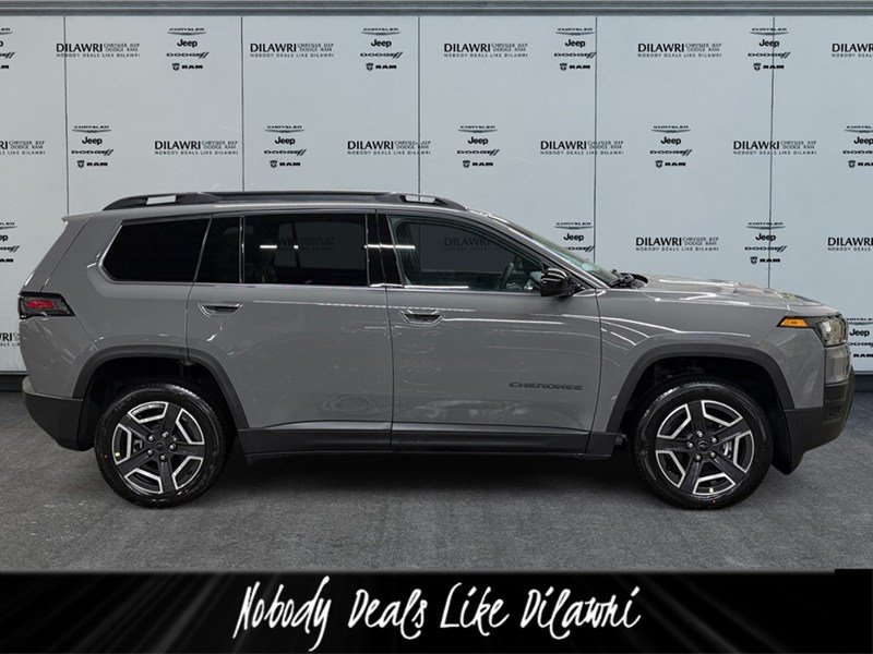 2026 Jeep Cherokee Laredo 4x4 Hybrid