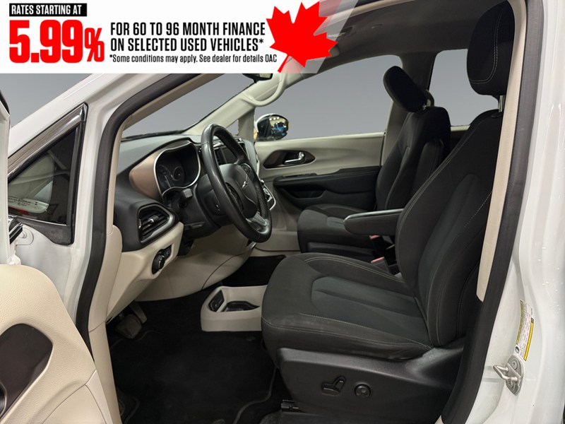 2023 Chrysler Grand Caravan SXT 2WD