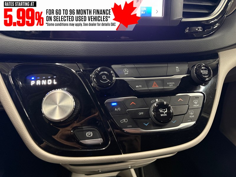2023 Chrysler Grand Caravan SXT 2WD