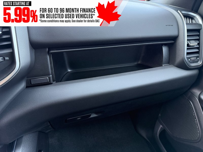 2025 RAM 1500 Big Horn Night Edition 4x4 Crew Cab 5'7" Box