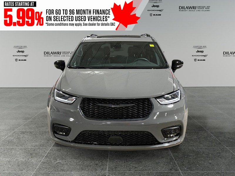 2025 Chrysler Pacifica Limited FWD