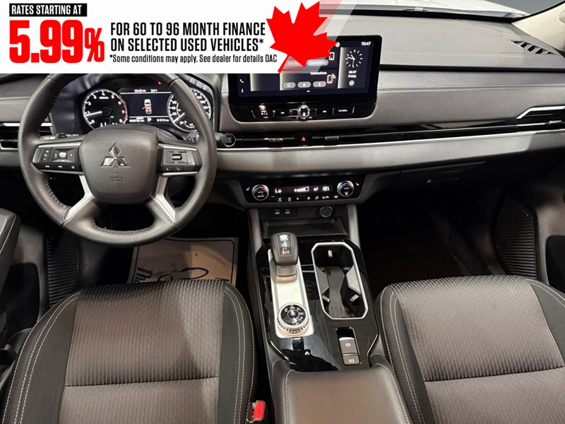 2025 Mitsubishi Outlander ES S-AWC