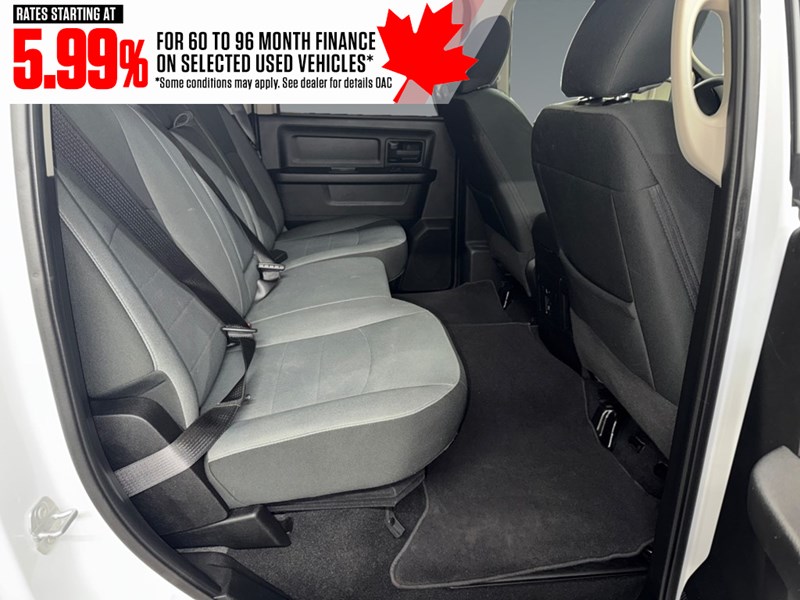 2022 RAM 1500 Classic Express 4x4 Crew Cab 5'7" Box